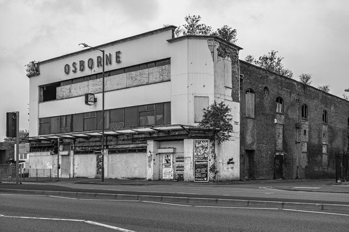 The New Osborne from the road, the Art Deco frontage and the long brick auditorium behind it.